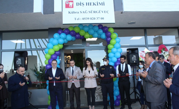 Diş Hekimi Kübra Sağ Sürgüveç muayenehanesi hizmete açıldı
