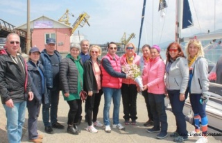 Bodrum'dan Samsun'a yelkenli yatla açılan 6 kadın...